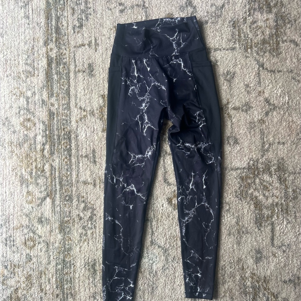 Black Marble Buff Bunny Leggings